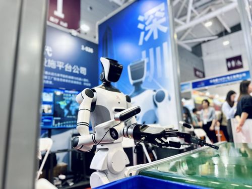 睿爾曼分揀機(jī)器人驚艷亮相2026深圳工業(yè)展，北京網(wǎng)絡(luò)技術(shù)服務(wù)賦能智能制造新高度